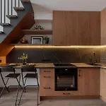 Modern Loft With Free Parking