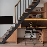 Modern Loft With Free Parking