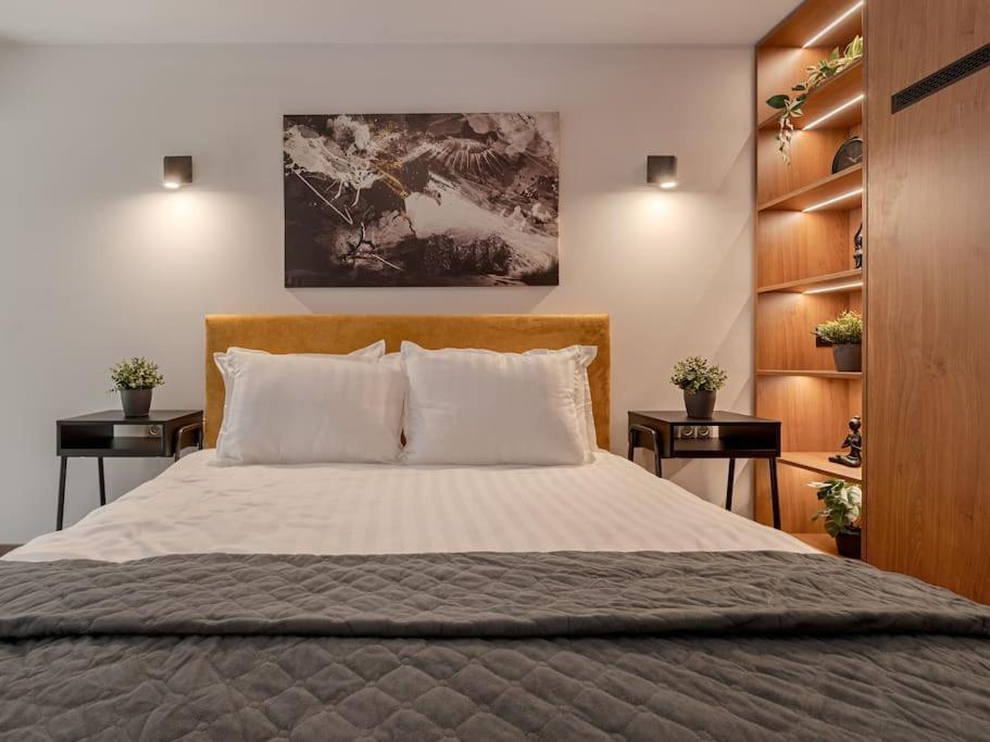 Lejlighed Modern Loft With Free Parking *